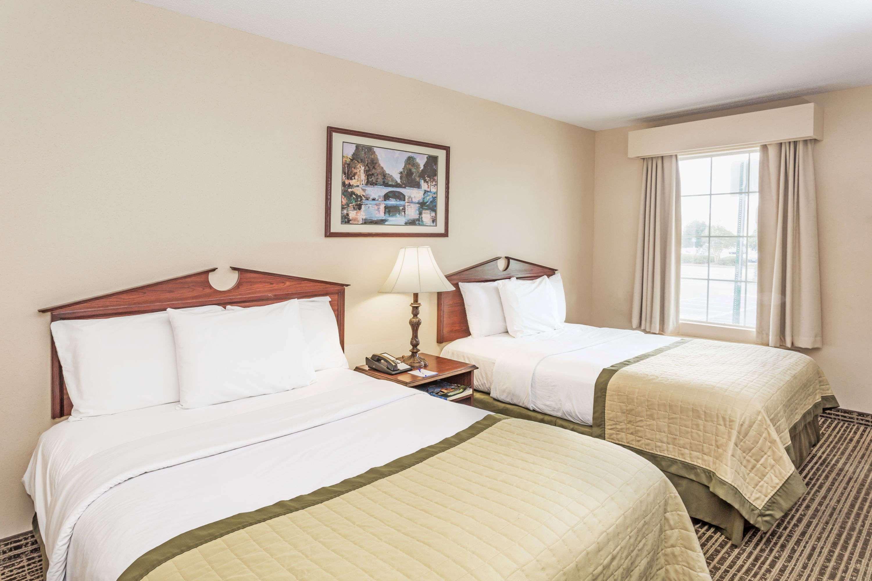 Baymont By Wyndham Valdosta At Valdosta Mall Esterno foto